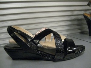 MM snakeskin demi wedge
